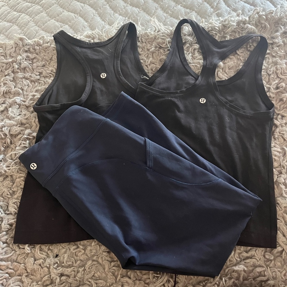 Lululemon Bundle 2 tops sz 6 one leggings sz 6